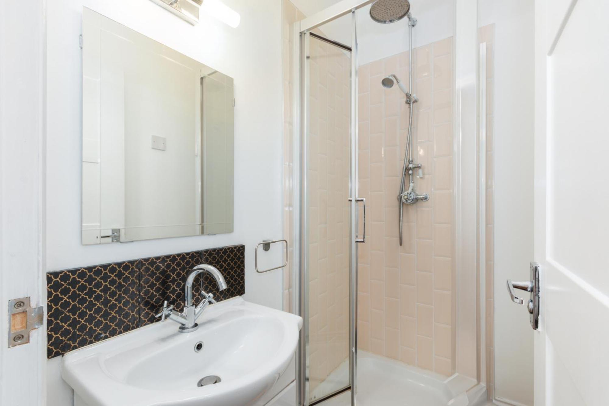מלון לונדון The Vicarage Tooting, Sw17 מראה חיצוני תמונה